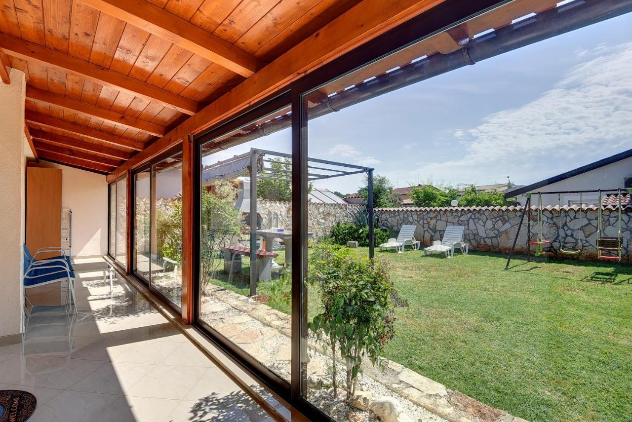 Holiday Home Jasminka Medulin Exterior photo